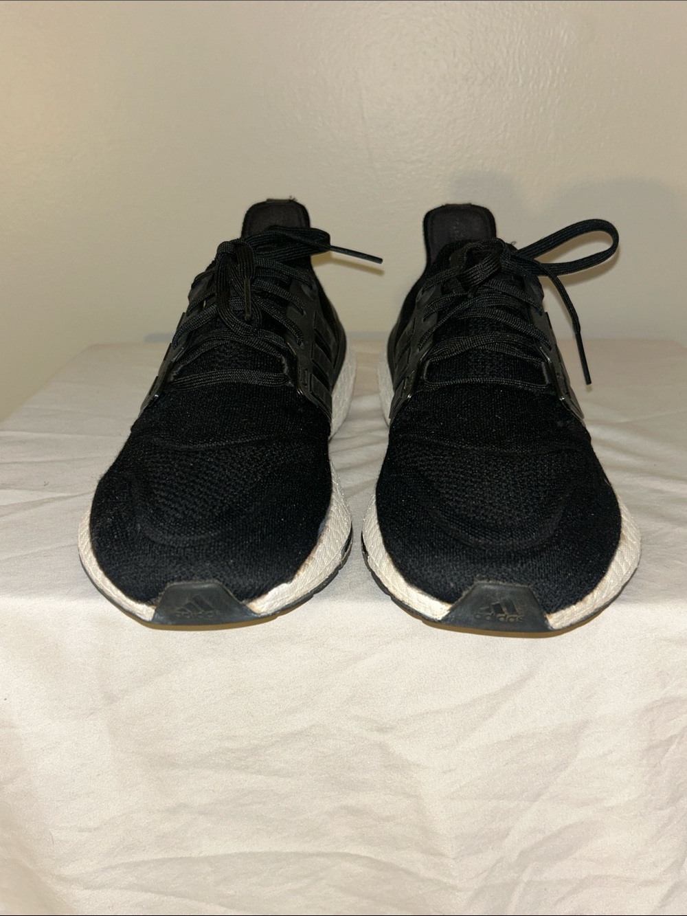Adidas Ultraboost 22 Running Shoes - Picture 2 of 7